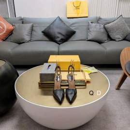 Picture of Fendi Shoes _SKUFendisz35-40GDT06035111